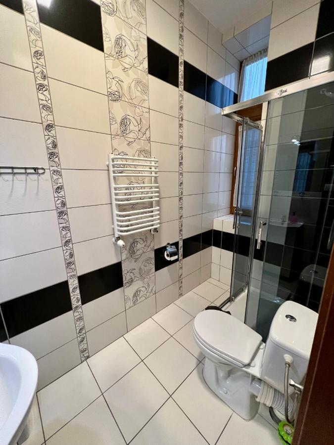 Apartamenty Ostrowiec - Pokoje Goscinne Centrum Ostrowiec Świetokrzyski Exterior foto